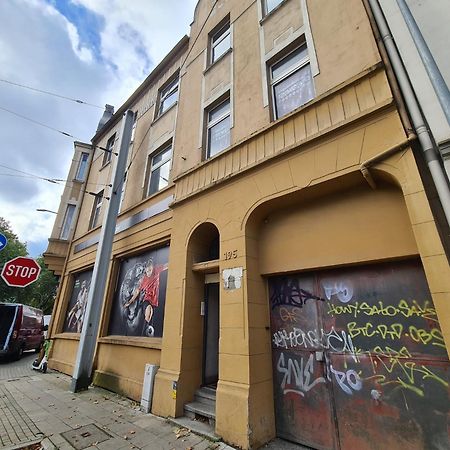 Kleines Zimmer Fuer Bis Zu 6 Personen Essen Dış mekan fotoğraf